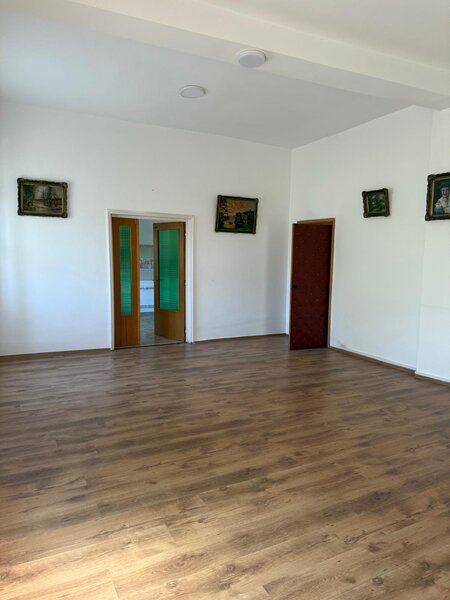 Catelu, Autostrada Soarelui,