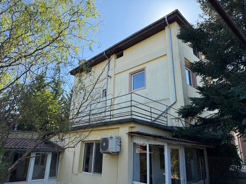 Catelu, Autostrada Soarelui,