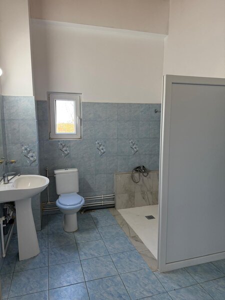 Catelu, Autostrada Soarelui,